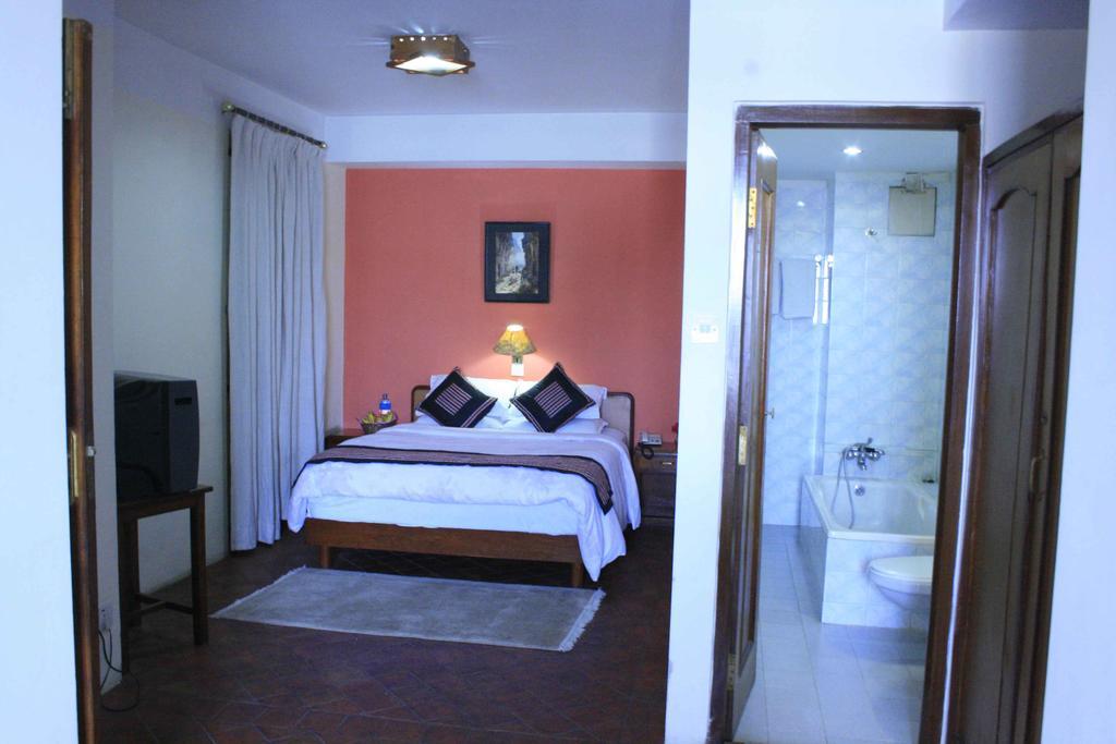 Heritage Home Hotel And Guest House Катманду Екстер'єр фото