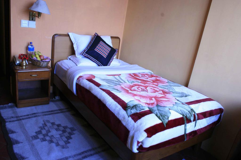 Heritage Home Hotel And Guest House Катманду Номер фото
